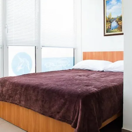 Otel Strong